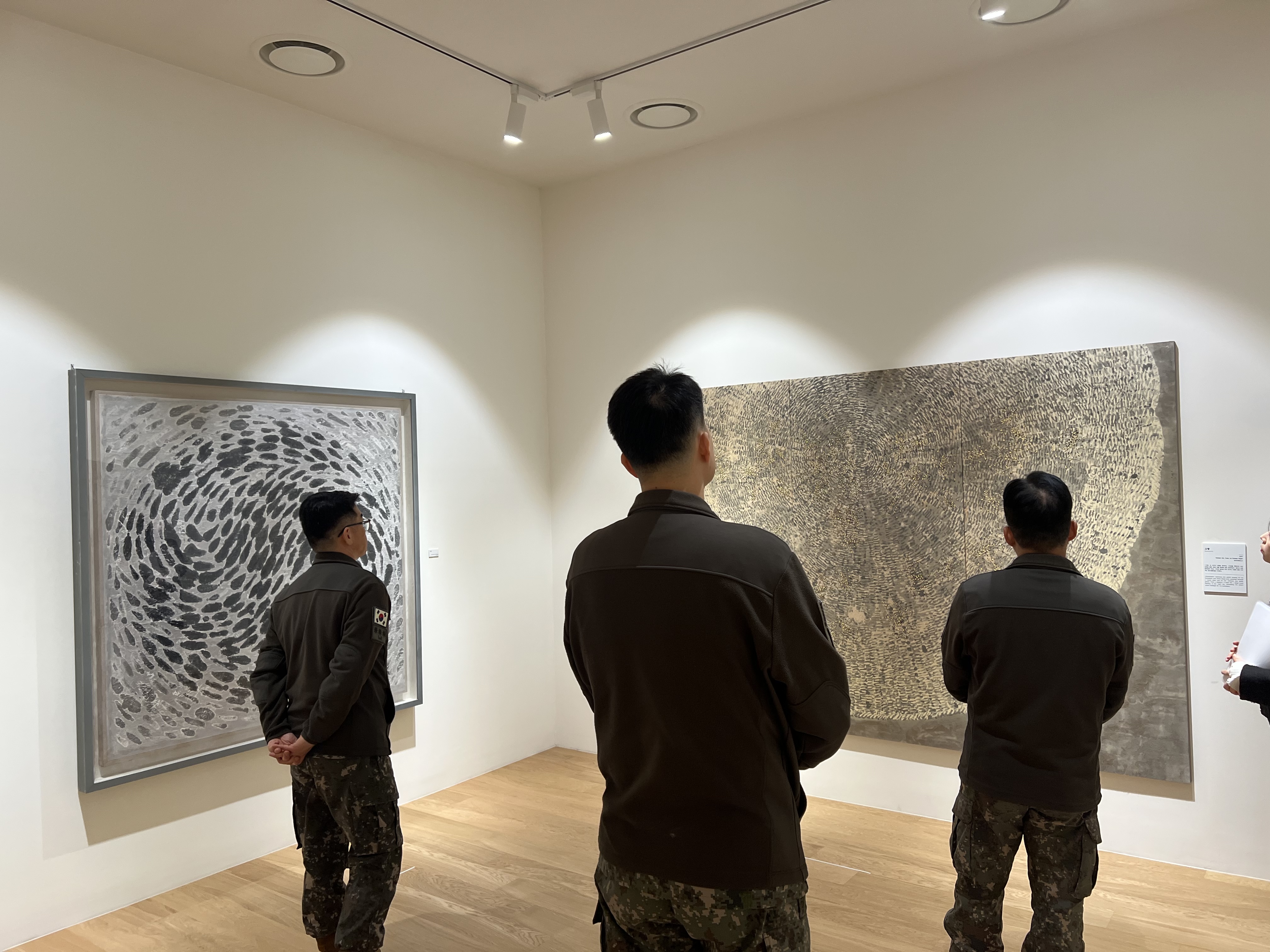 [2026.02.24] 군인 장교 관람 2번째 첨부파일 이미지