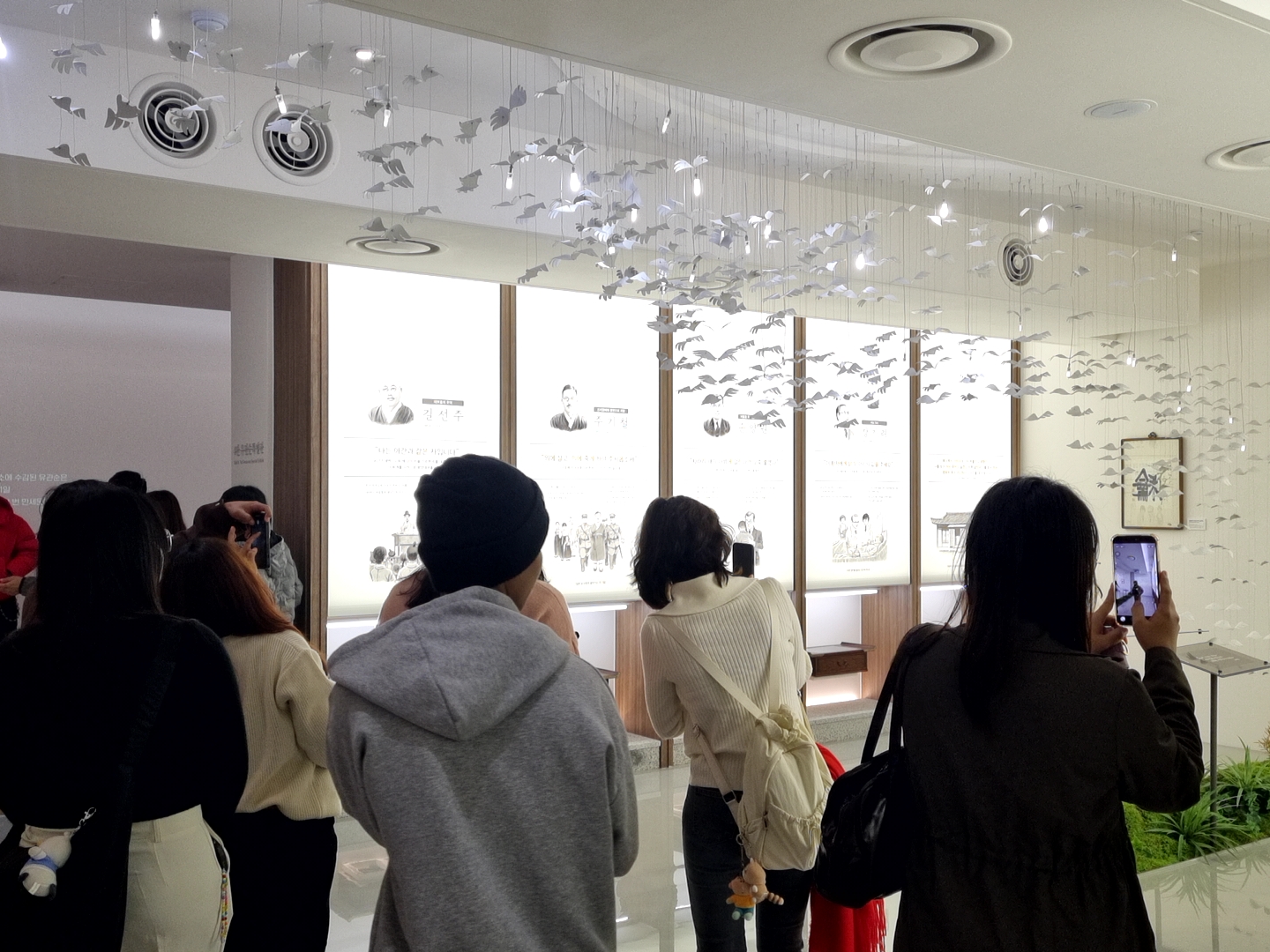 [2025.10.31] 백석대학원 글로벌경영학과 대학원생 관람 4번째 첨부파일 이미지